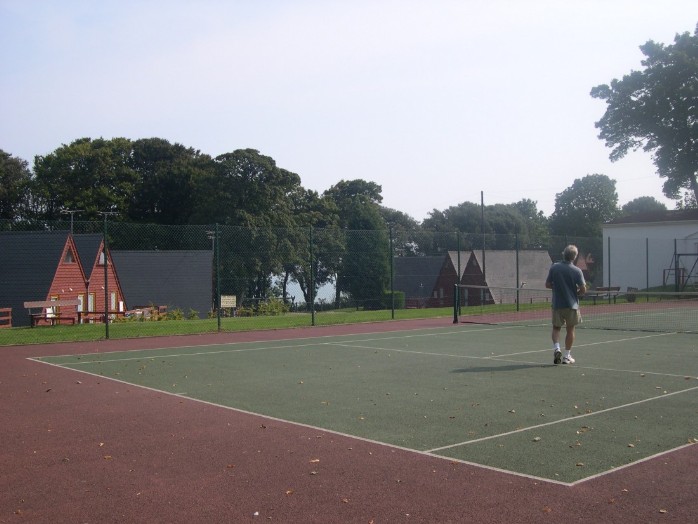 Kingsdown Park tennis court Playing tennis on the tennis court